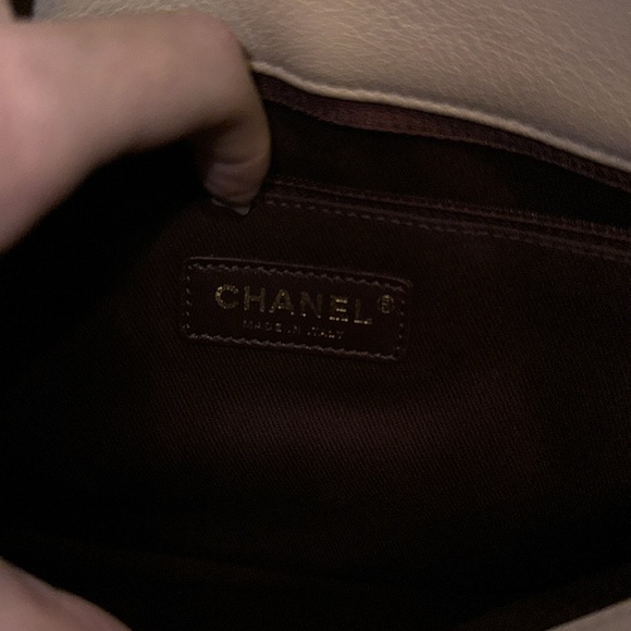 Authentic brand new Chanel handbag - Picture 12 of 15